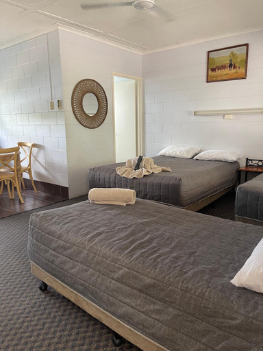 Bedroom 3, Hillview Motel Charters Towers QLD, Charters Towers