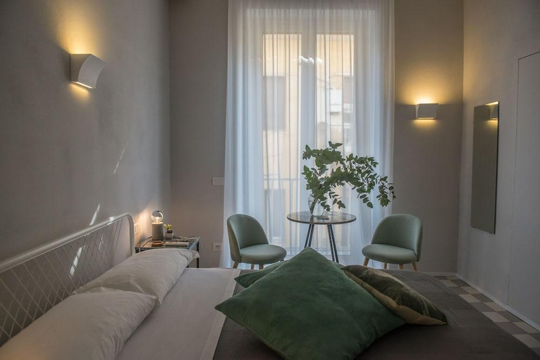 Bedroom 2, Medusa Chiaia 164, Napoli