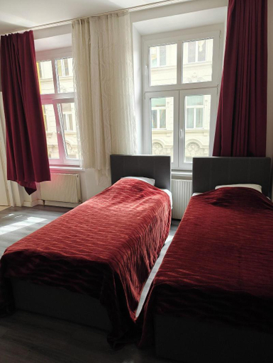 Bedroom 2, Hotel Viki, Wien