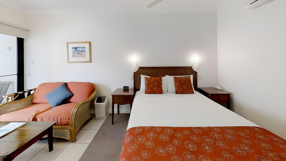 Bedroom 3, Silkari The Pavilions Port Douglas, Douglas