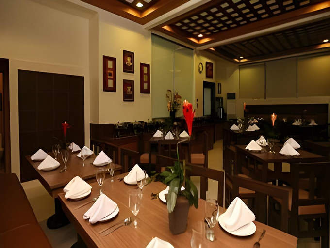 Food & Drinks, Splash Suites Hotel Laguna, Los Baños