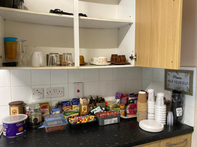 Food & Drinks 5, House 220, London