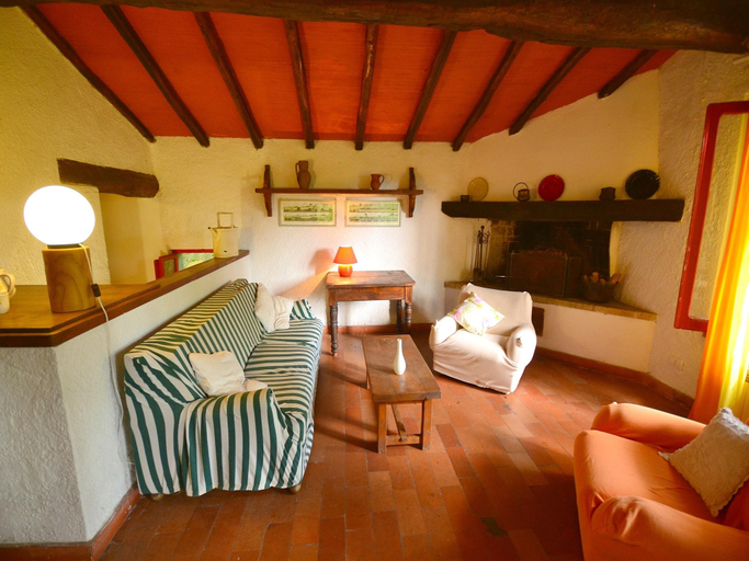 Bedroom, Holiday home with shared pool, Pistoia