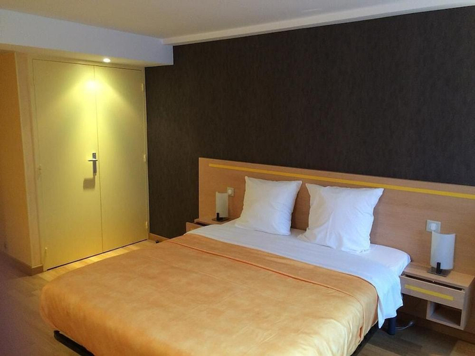 Bedroom 3, Hotel-Bistro Les Pas Sages, Pyrénées-Atlantiques