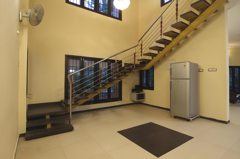 Others 3, Temple Tree Residence, Vellore