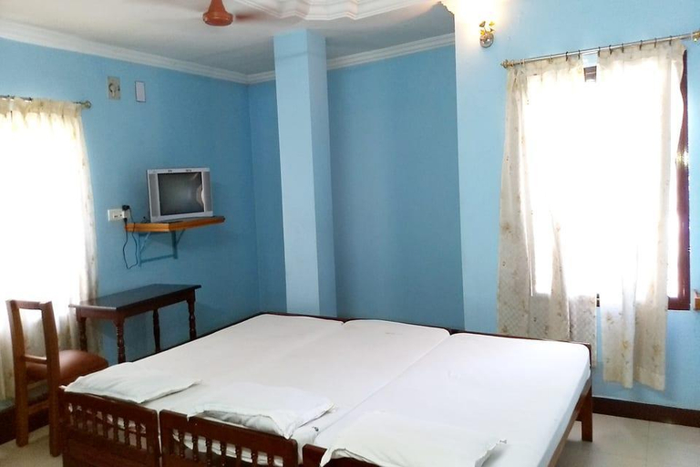 Bedroom 2, Hotel Ganga Palace, Kanniyakumari