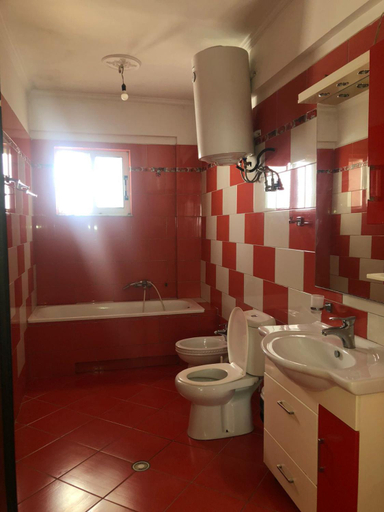 Bathroom 3, White Villa, Sarandës