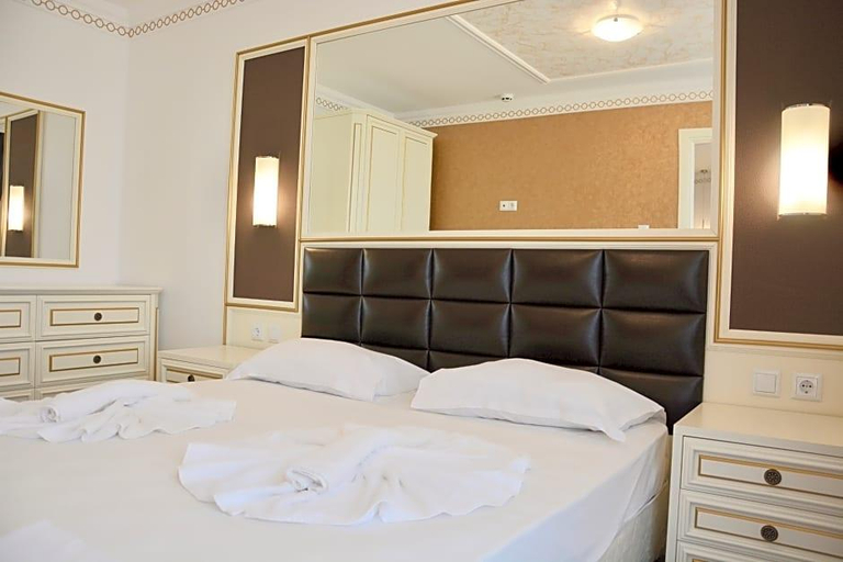 Bedroom, Golden Rainbow Beach Hotel, Nesebar