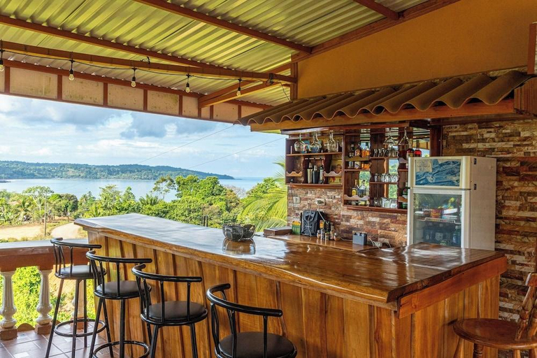 Food & Drinks 4, Ocean and forest view Manolo Cabins, Osa