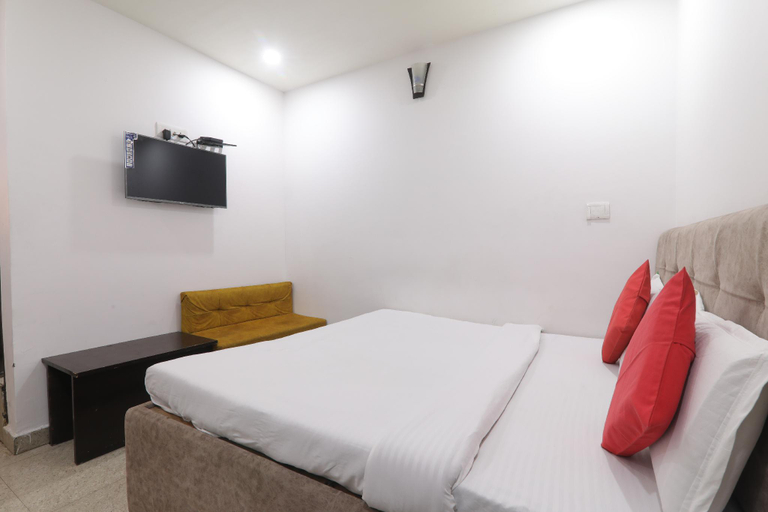 Others 3, Hotel Metro Regency, Lucknow