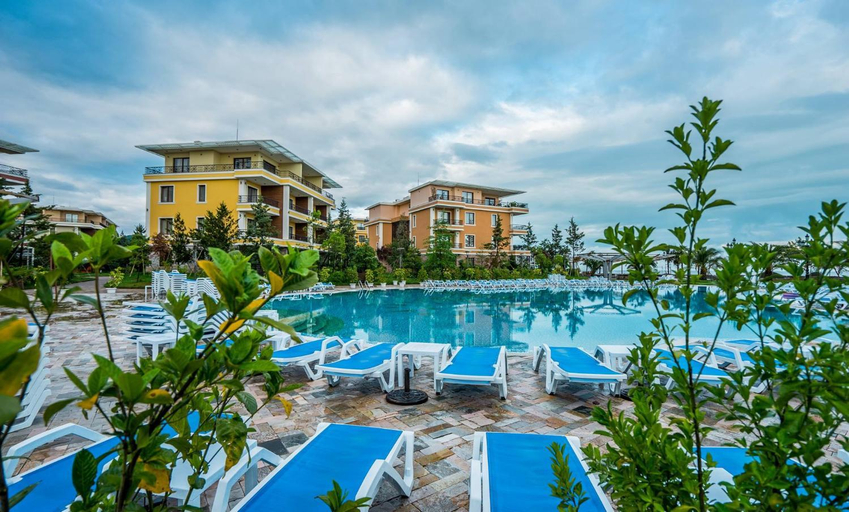 Sport & Beauty 2, Luxury Apartment in Dreamland Oasis, Kobuleti