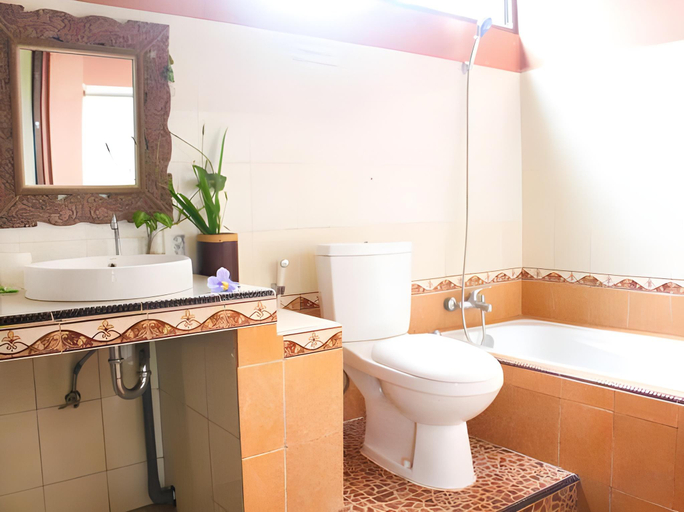 Bathroom 3, Dukuh Village Villas, Gianyar