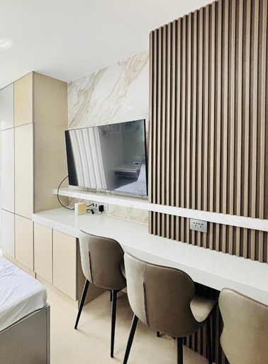 4, Modern Condo Room with City View, Iloilo City
