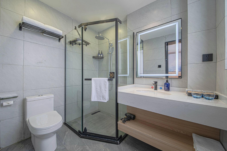Bathroom 3, Starway Hotel Linzhi Yak Square, Nyingtri