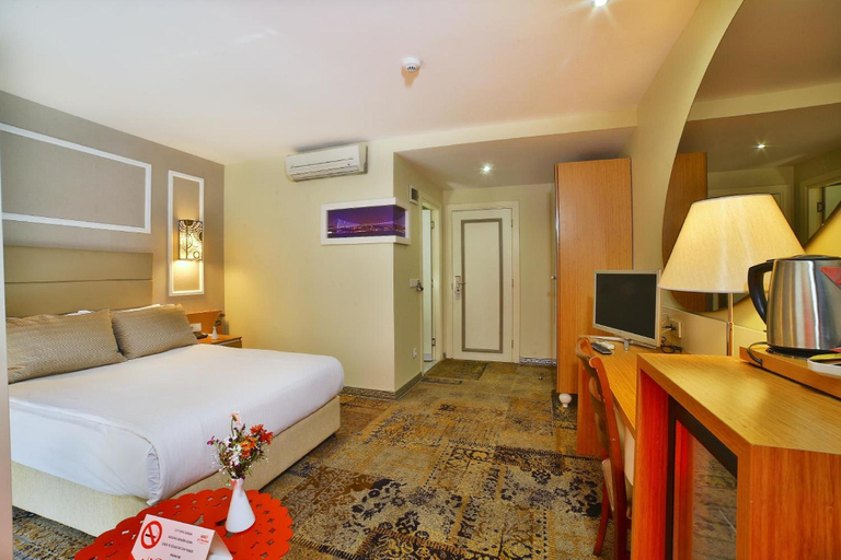 Bedroom 2, All Seasons Suits, Fatih