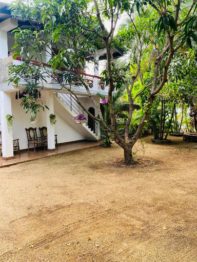 Others 4, The Green Garden, Dambulla