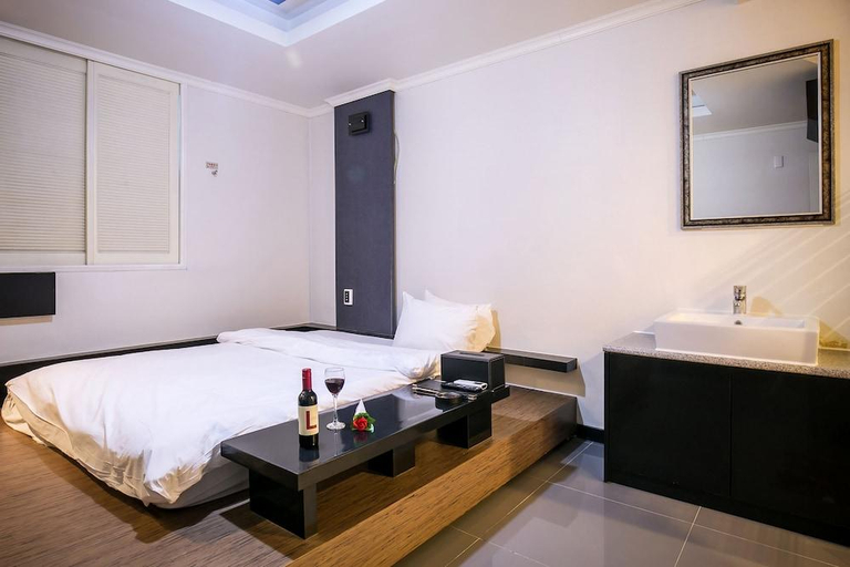 Bedroom 4, Gumi Indong Hotel Casa Bonita, Gumi