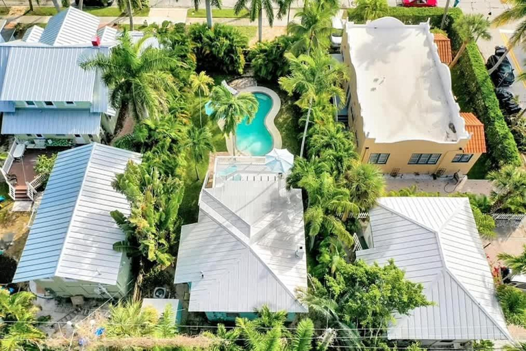 Others 1, The Blue Pearl - Soak Up Views from a Scenic Poolside Upper Deck, Palm Beach