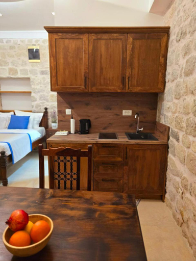 Others 3, Apartments Kotor Old Town