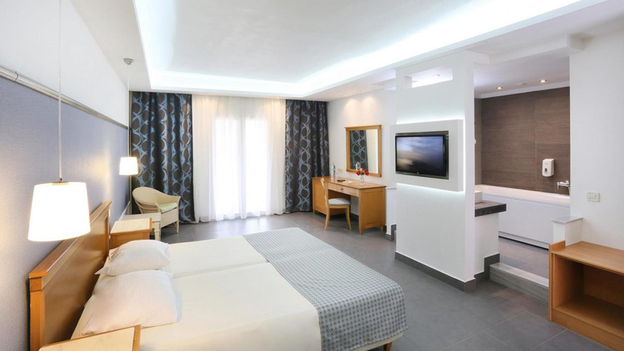 Bedroom 3, Apollo Palace, Ionian Islands
