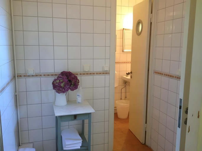 Bathroom 3, Ombergs Turisthotell, Ödeshög