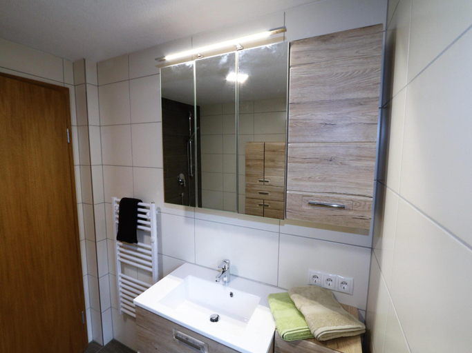 Bathroom, Farmhouse in Tobadill with Mountain Views, Landeck