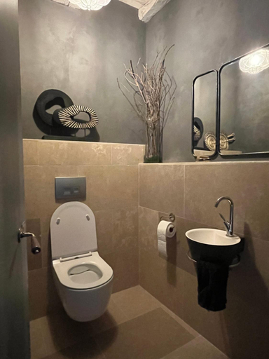 Bathroom 4, Le Clos 1855, Dordogne