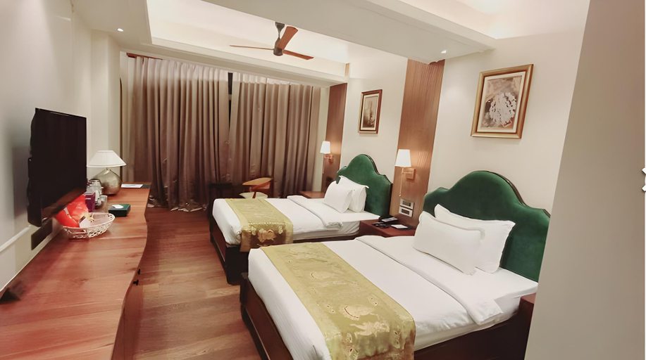 5, The Mantis, Muzaffarpur
