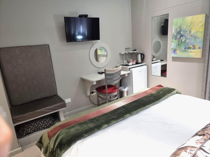 Bedroom 2, Crystal Lagoon Lodge, West Coast