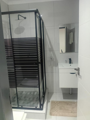Bathroom 4, Hayat Hotel, City of Johannesburg