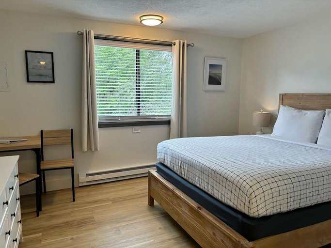 Bedroom 2, San Dune Inn, Tillamook