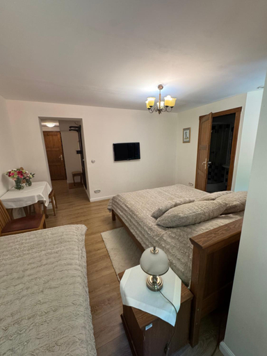 Bedroom 2, Pensjonat Alpejski Dwor, Kłodzko