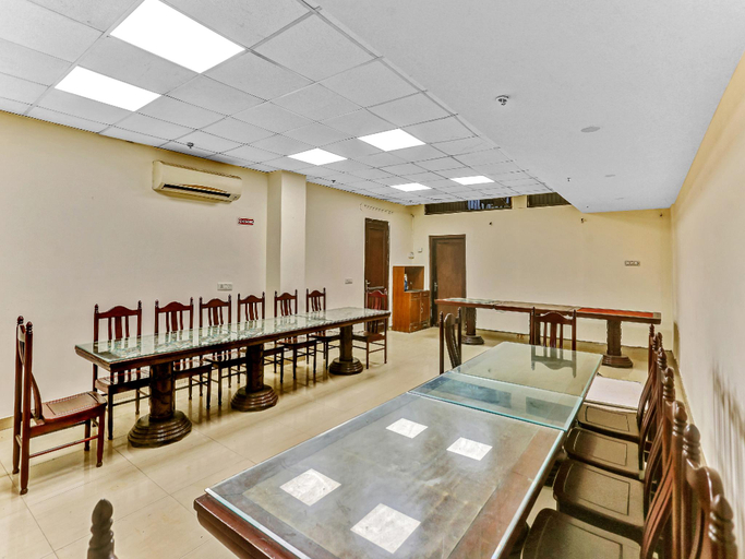 Food & Drinks 2, Signature Plaza By MERRIMENT, Delhi
