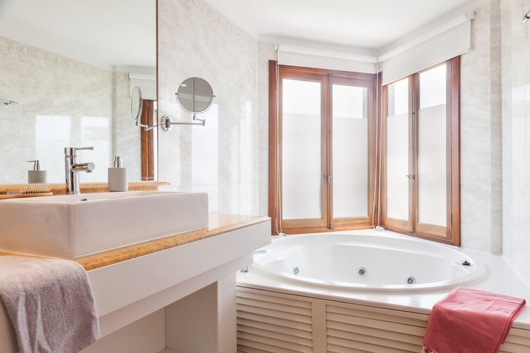 Bathroom 4, Menorca Binibeca by Pierre & Vacances Premium Adults Only, Baleares