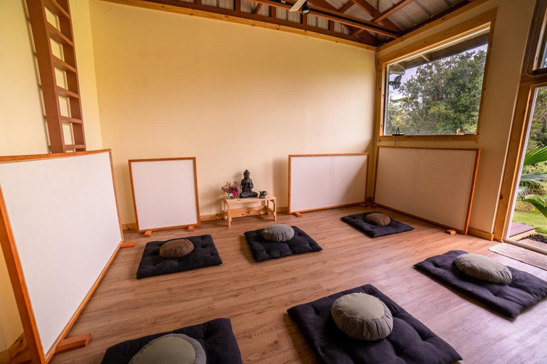Others 3, Kikala Waterfall Lodge, Hawaii
