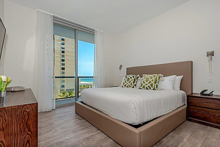 Bedroom 3, Rooftop Pool| Ocean View Balcony|Hollywood Beach, Broward