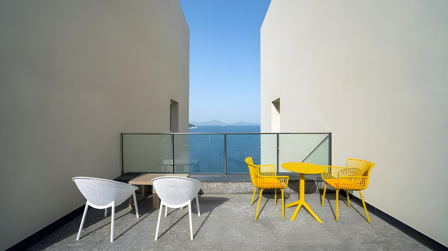 Others 5, The Beige, Geoje