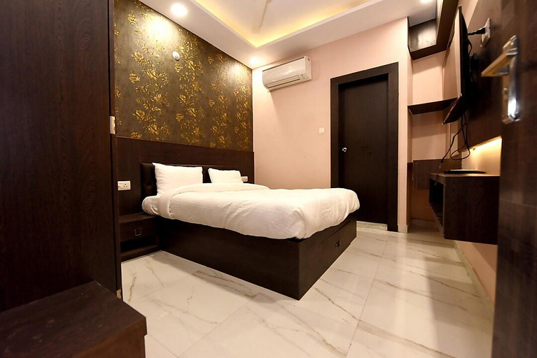 Bedroom 5, Hotel VK Inn, Kaushambi