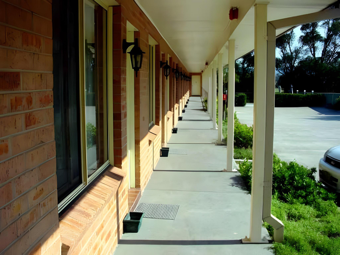 Others 5, Branxton House Motel, Cessnock