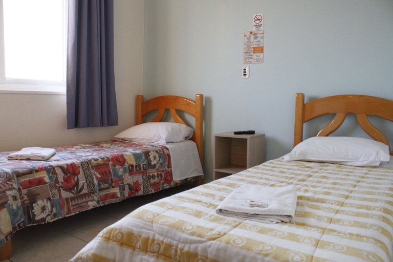Bedroom 2, Xangri La Praia Hotel, Xangri-lá
