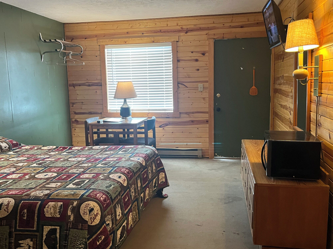 Bedroom 3, Dakota Winds, Brule