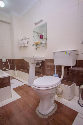 Bathroom 4, Hillcourt Resort & Spa, Nakuru Town East