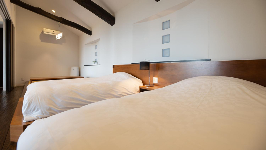 Bedroom 3, Fugakugunjo, Izu