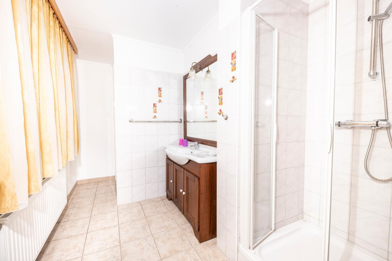 Bathroom 3, Donauschlossel, Krems an der Donau Land