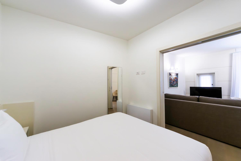 Bedroom 3, Arona Palace - Superior Apartments, Novara