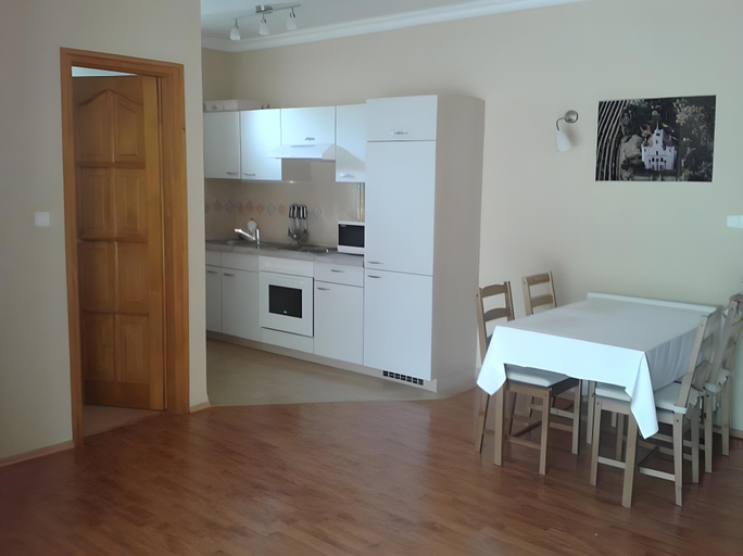 Others 4, Ozkut Apartmanhaz, Kőszeg