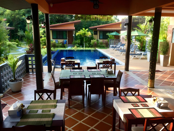 Food & Drinks, AT Bangsak Resort, Takua Pa