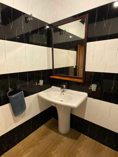 Bathroom 5, Oasis Bay - Arugam Bay, Pothuvil