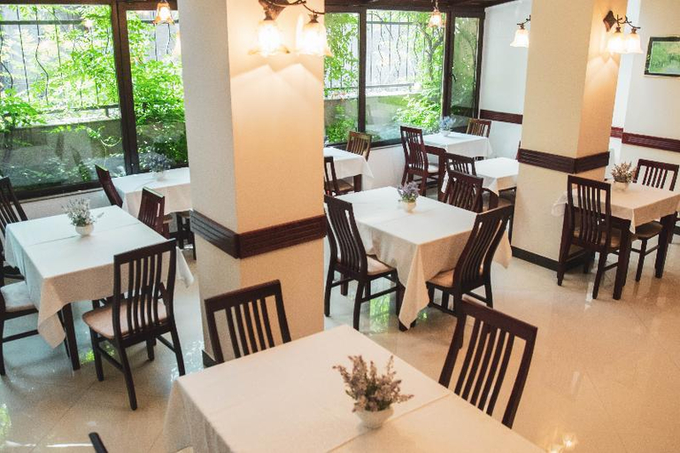 Food & Drinks 5, Cantemir Hotel, Municipiul Bucuresti