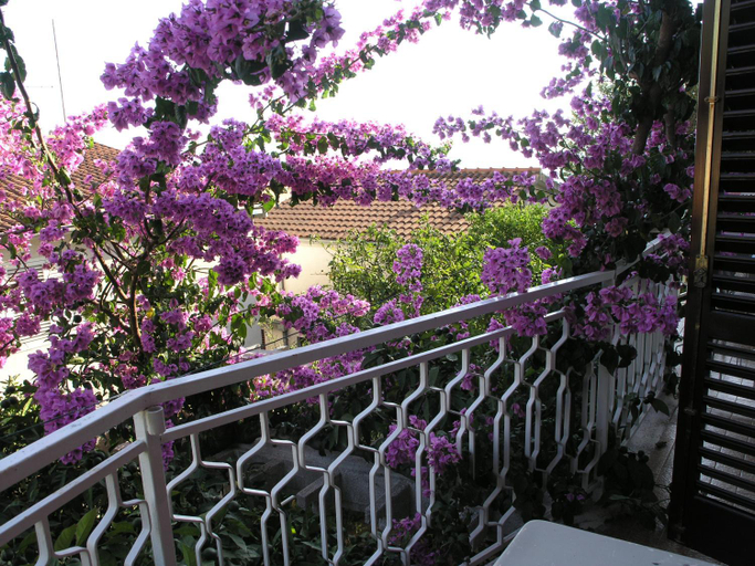 Others 5, Apartments Dobrila, Podgora